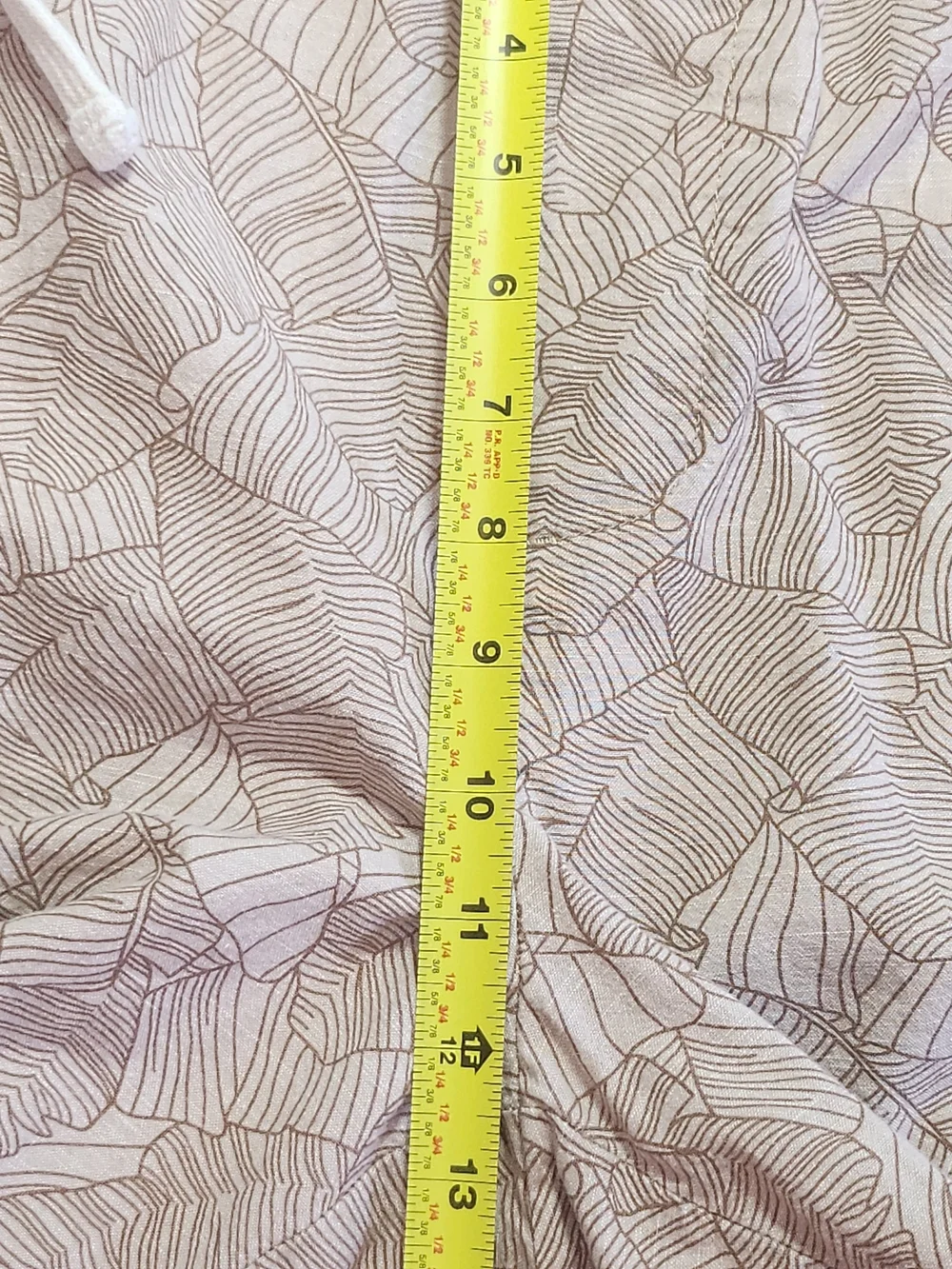 Banana Republic Tan Botanical Leaf Print 100% Cotton Drawstring Casual Shorts L